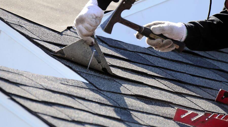 Expert Emergency Roof Repairs services in Bloomer, WI
